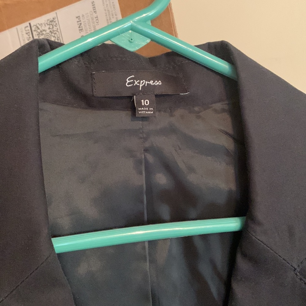 Express Blazer - Picture 2 of 3